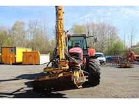 Tractor met maaiarm massey ferguson 6480 - afbeelding 2 van  49