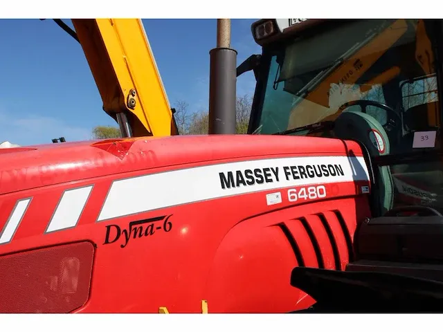 Tractor met maaiarm massey ferguson 6480 - afbeelding 10 van  49