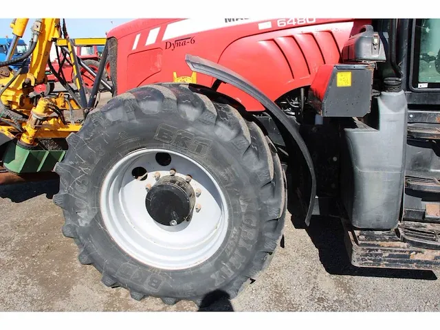 Tractor met maaiarm massey ferguson 6480 - afbeelding 11 van  49