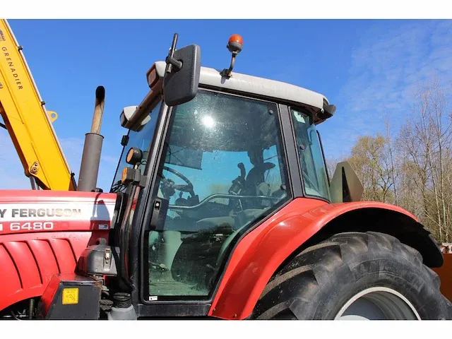 Tractor met maaiarm massey ferguson 6480 - afbeelding 14 van  49