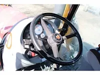 Tractor met maaiarm massey ferguson 6480 - afbeelding 28 van  49