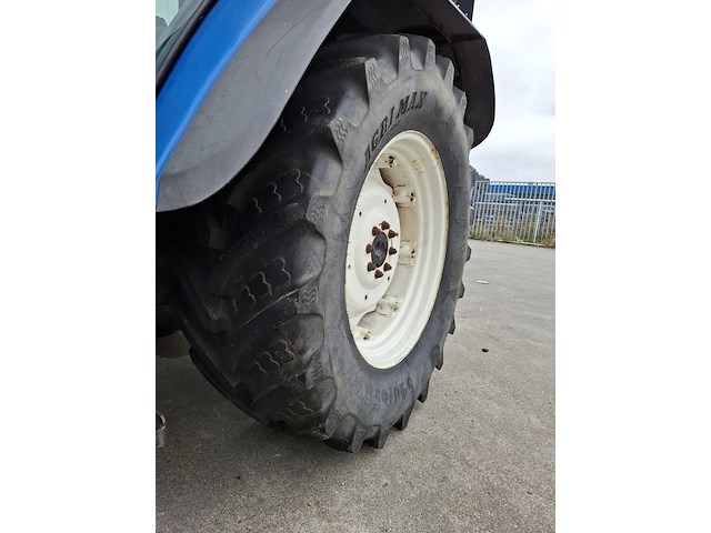Tractor, new holland, t5050, 2012 - afbeelding 22 van  51