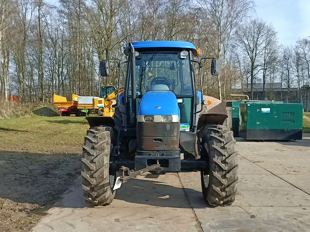 Tractor new holland, td5040, bouwjaar 2010 - afbeelding 2 van  40