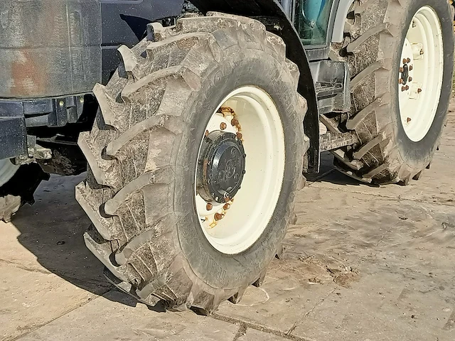 Tractor new holland, td5040, bouwjaar 2010 - afbeelding 22 van  40