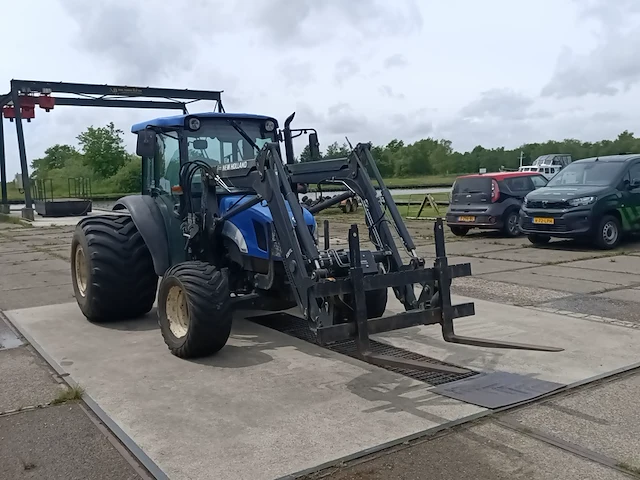 Tractor, new holland, tn60d met voorlader 520tl en vork, 2005 - afbeelding 3 van  52