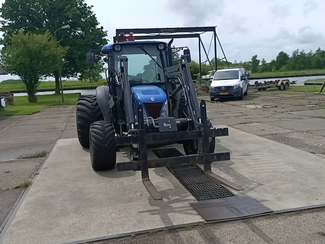 Tractor, new holland, tn60d met voorlader 520tl en vork, 2005 - afbeelding 4 van  52