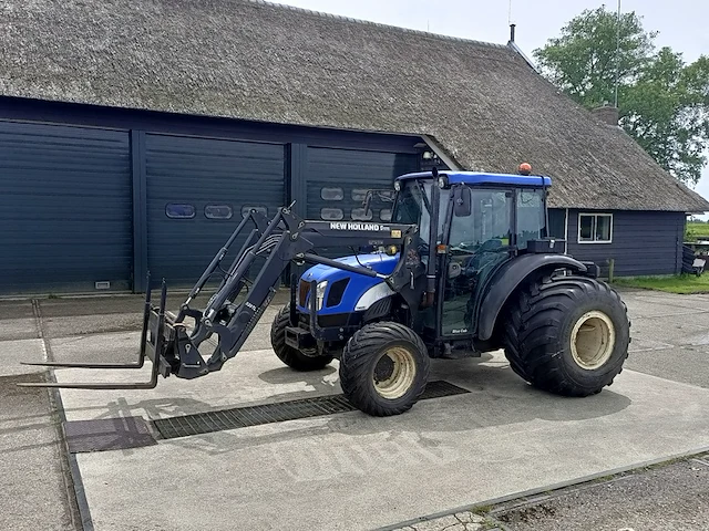 Tractor, new holland, tn60d met voorlader 520tl en vork, 2005 - afbeelding 1 van  52