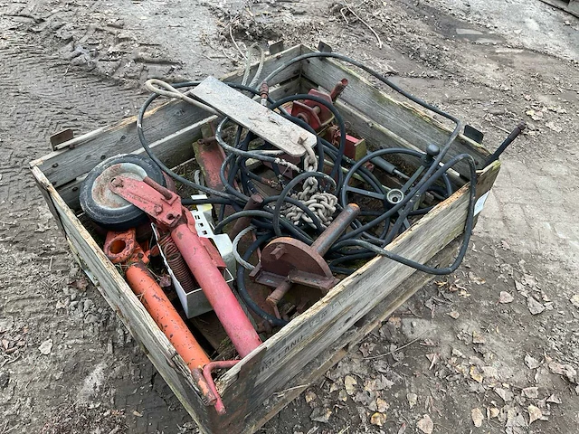 Tractor onderdelen - afbeelding 1 van  4