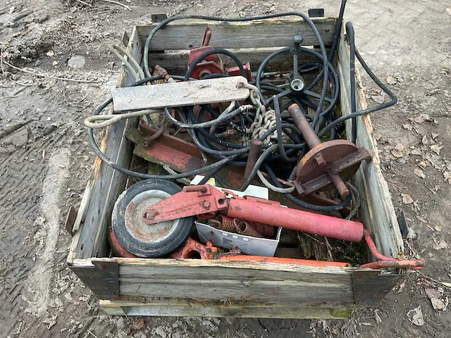 Tractor onderdelen - afbeelding 2 van  4