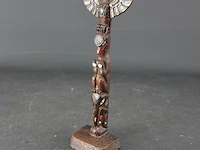 Traditioneel houten amerikaanse totem