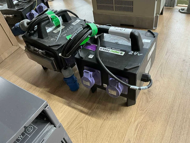 Trafo 230/24volt (2x) - afbeelding 1 van  4
