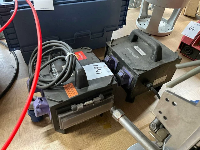 Trafo 230/24volt (2x) - afbeelding 1 van  4