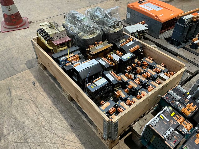 Trafo's - afbeelding 4 van  7