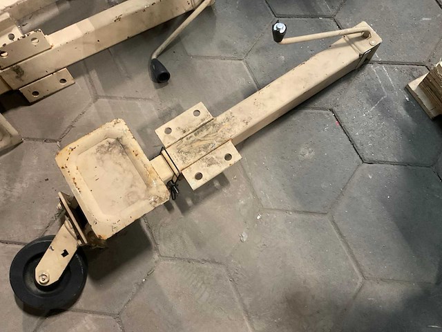 Trailer jack (3x) - afbeelding 2 van  3