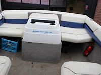 Trailer met speedboot bayliner capri buddy 1952 wit blauw met motor mercruiser 110,4/150,0 pk - afbeelding 5 van  21