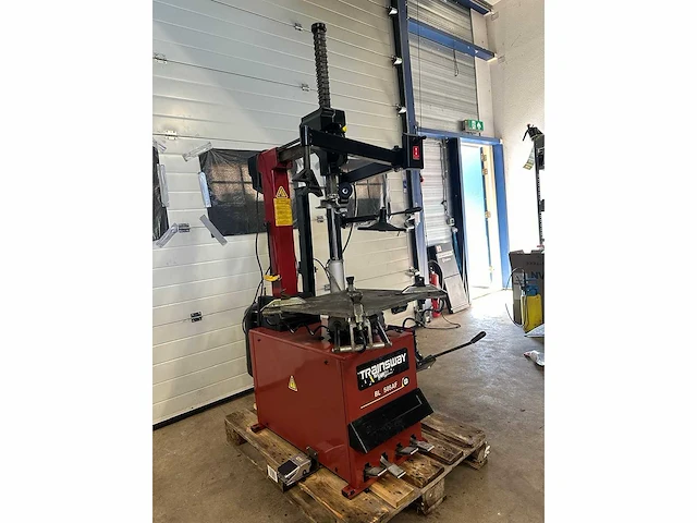 Trainsway - 505af - tyre changing device - 2011 - afbeelding 1 van  9