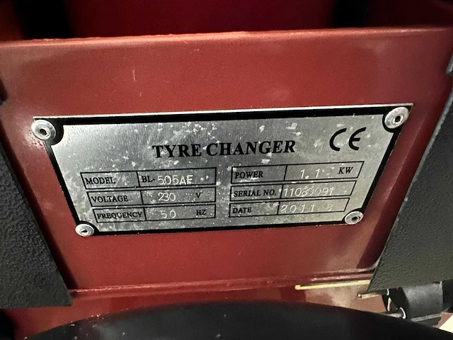 Trainsway - 505af - tyre changing device - 2011 - afbeelding 7 van  9