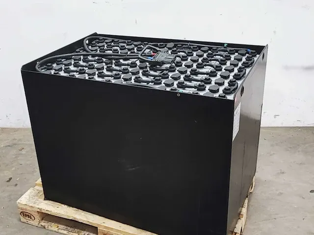 Traktiebatterij / accu 80 volt - afbeelding 1 van  5