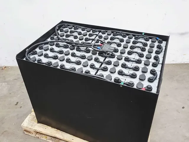 Traktiebatterij / accu 80 volt - afbeelding 2 van  5