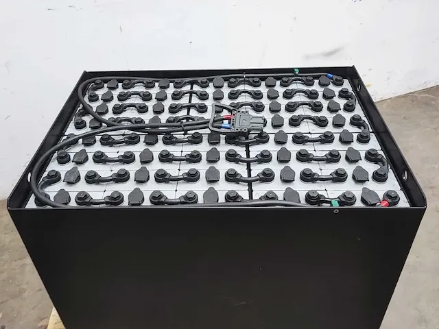 Traktiebatterij / accu 80 volt - afbeelding 3 van  5