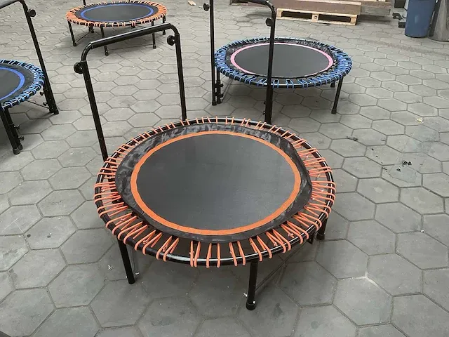 Trampoline - afbeelding 1 van  3