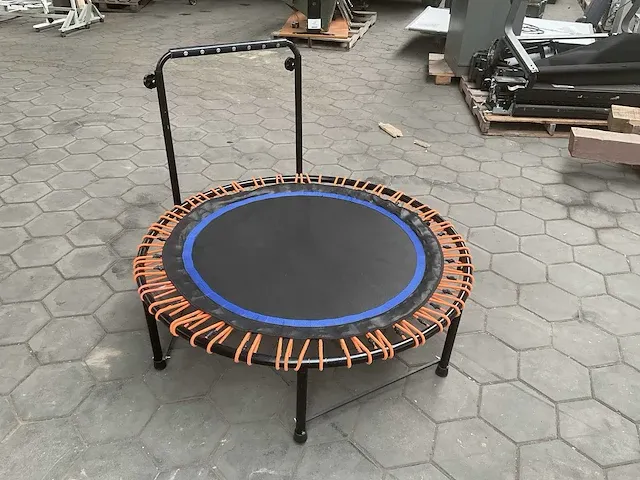 Trampoline - afbeelding 1 van  3