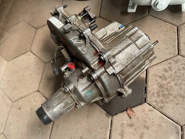 Transfer case - afbeelding 2 van  3
