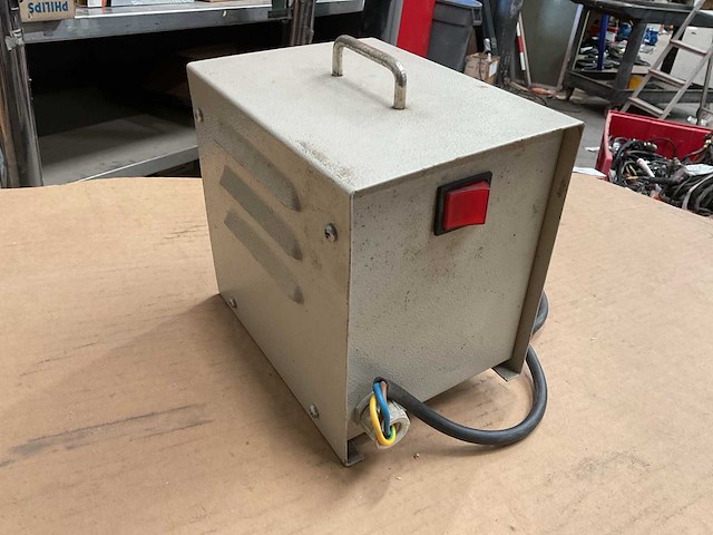 Transformator - afbeelding 3 van  3