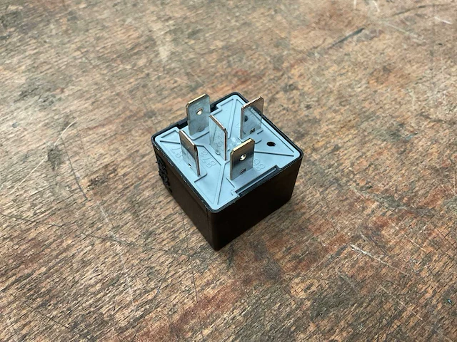 Transicold 10-00286-21 relay (61x) - afbeelding 3 van  5
