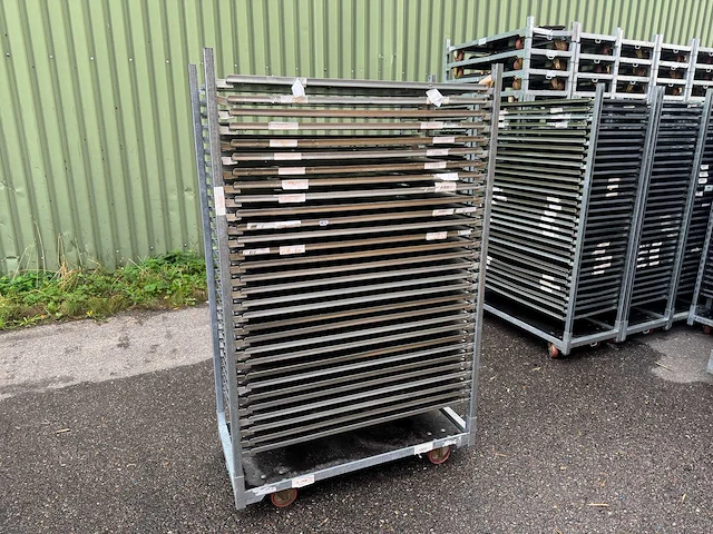 Transport kar (235x) met bled (848x) - afbeelding 3 van  12