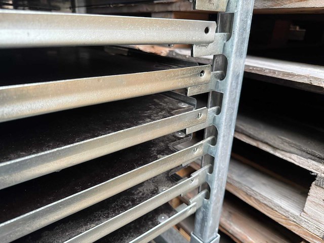 Transport kar (235x) met bled (848x) - afbeelding 9 van  12