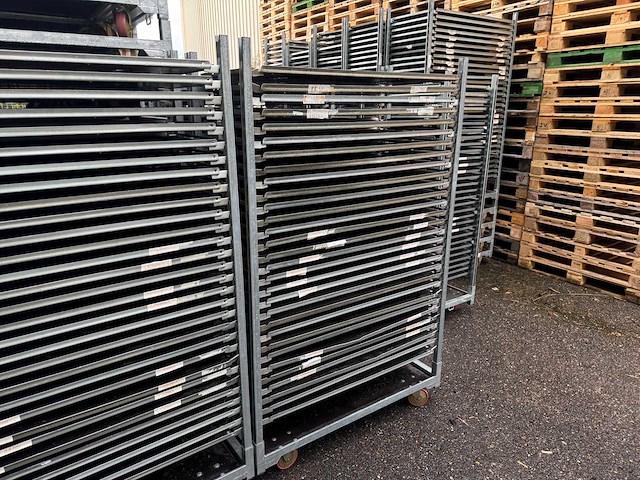 Transport kar (235x) met bled (848x) - afbeelding 5 van  12