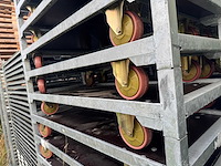 Transport kar (235x) met bled (848x) - afbeelding 7 van  12