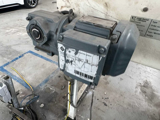 Transportband met aandrijfmotor - afbeelding 11 van  11