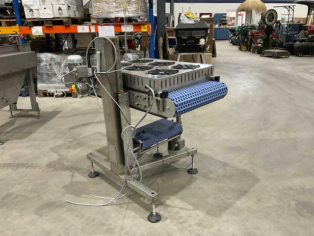Transportband met ventilatie systeem - afbeelding 1 van  12