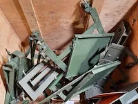 Transportkar, oefenpomp en houten transportkist met aanduidingsborden - afbeelding 12 van  14