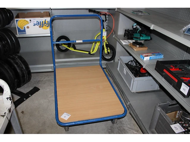 Transportwagen / plateauwagen met afmeting 100 x 65 cm. - afbeelding 1 van  2