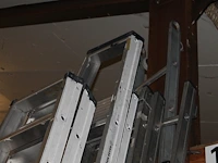 Trap das 11 treden en bordes. - afbeelding 1 van  2