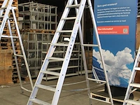 Trap das 8 treden en bordes - afbeelding 2 van  2