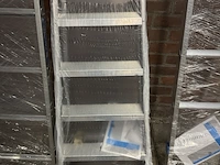 Trap met veiligheidsplatform 1 x 5 trede zarges, seventec s 40335 - afbeelding 3 van  6