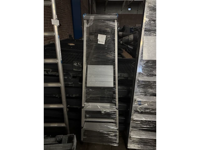 Trap met veiligheidsplatform 3 treden zarges, xlstep s 41223 - afbeelding 2 van  3