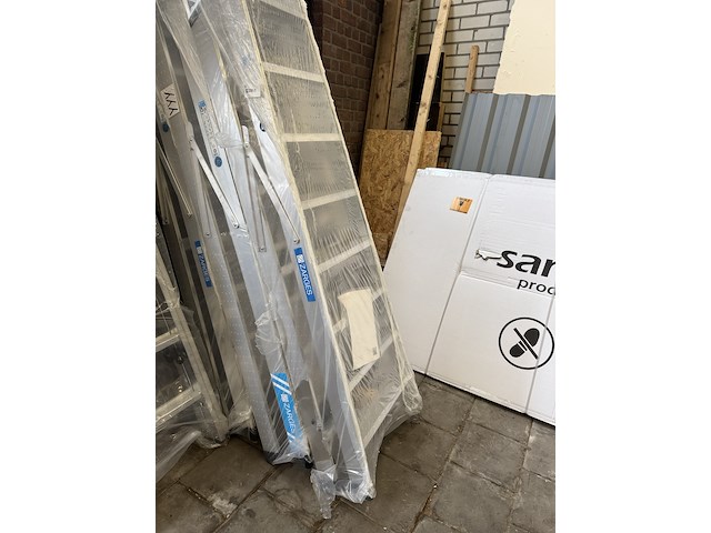 Trap met veiligheidsplatform 8 treden zarges, seventec s 40338 - afbeelding 3 van  4