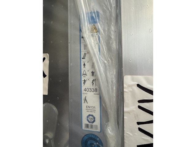 Trap met veiligheidsplatform 8 treden zarges, seventec s 40338 - afbeelding 3 van  3