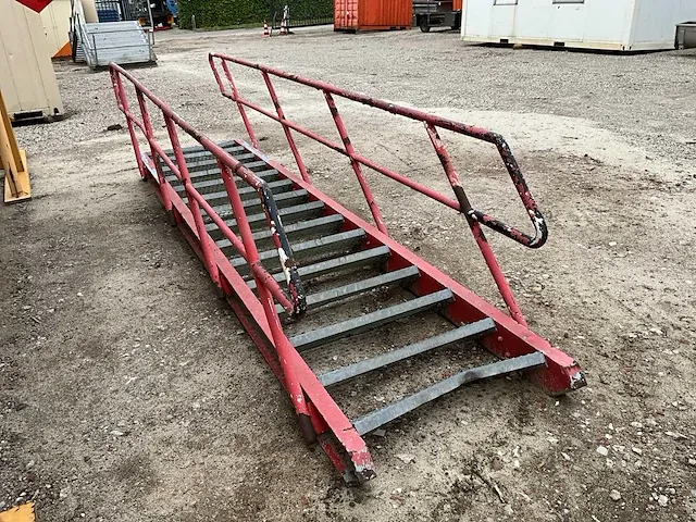 Trap - afbeelding 3 van  6