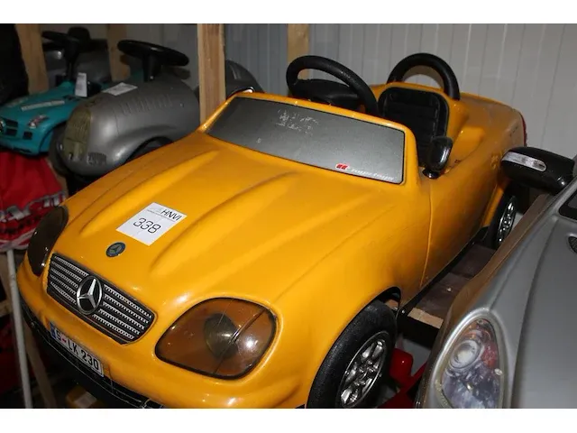 Trapauto mercedes benz slk. afmeting 115 x 55 x 50 cm. - afbeelding 1 van  1