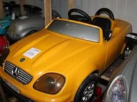 Trapauto mercedes benz slk. afmeting 115 x 55 x 50 cm. - afbeelding 1 van  1