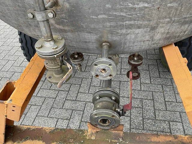 Trapo watertank op trailer 5000 liter - afbeelding 3 van  16