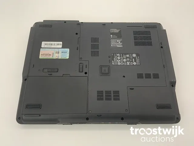 Travelmate 5730 15.4”, core(tm)2 duo p8400, 2 gb ram, 320 gb hdd laptop - check description - afbeelding 7 van  7