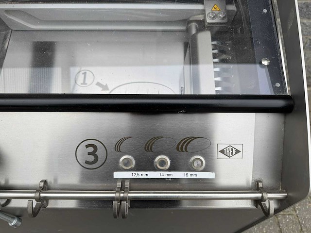 Treif - 2013 - diskus sb - broodsnijmachine - afbeelding 3 van  4