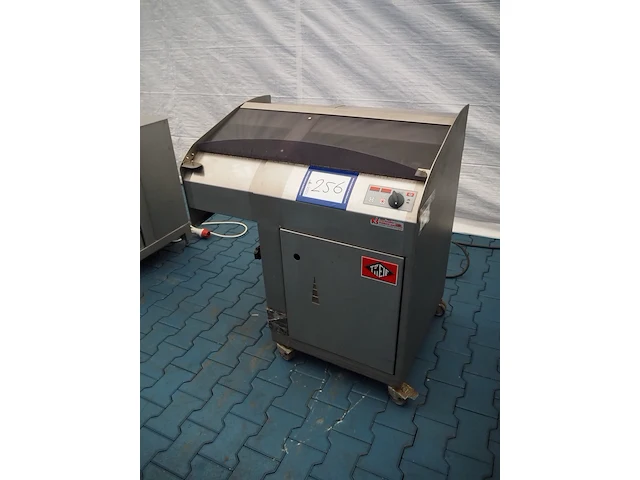 Treif maschinenbau gmbh - afbeelding 1 van  12